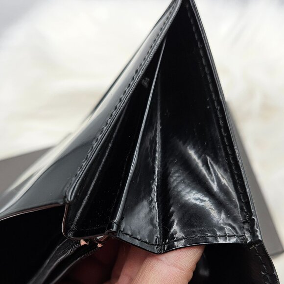 GG Interlocking G Vernis BiFold Long Wallet - Picture 14 of 15